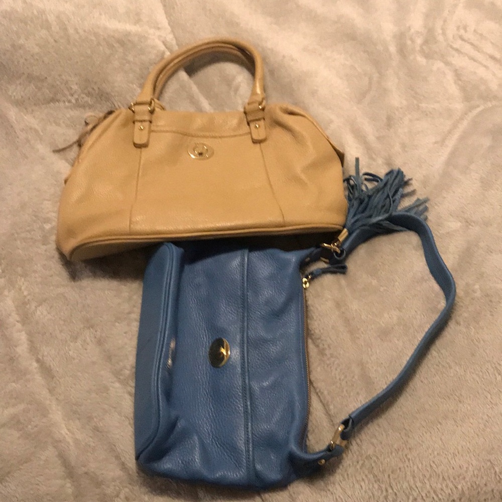 Tommy Hilfiger double purse pack⬇️Price Drop⬇️ - Picture 1 of 8